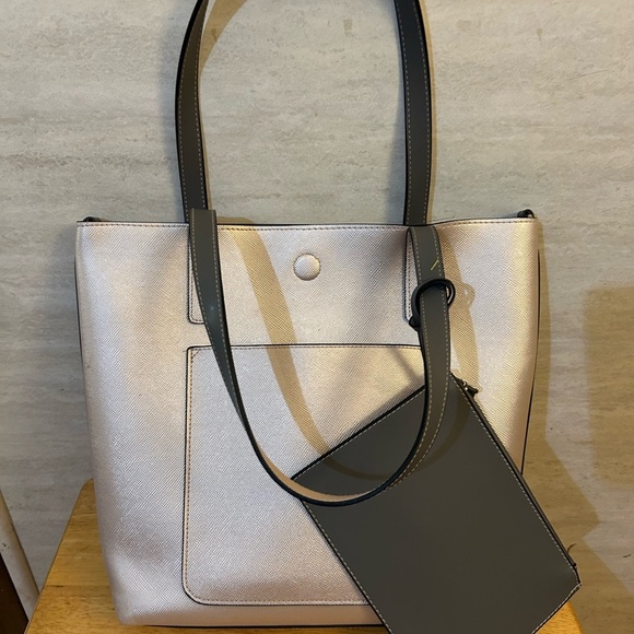 Elegant Rose Gold-Tone  Women's Tote Bag with new detachable crossbody strap - Picture 2 of 9